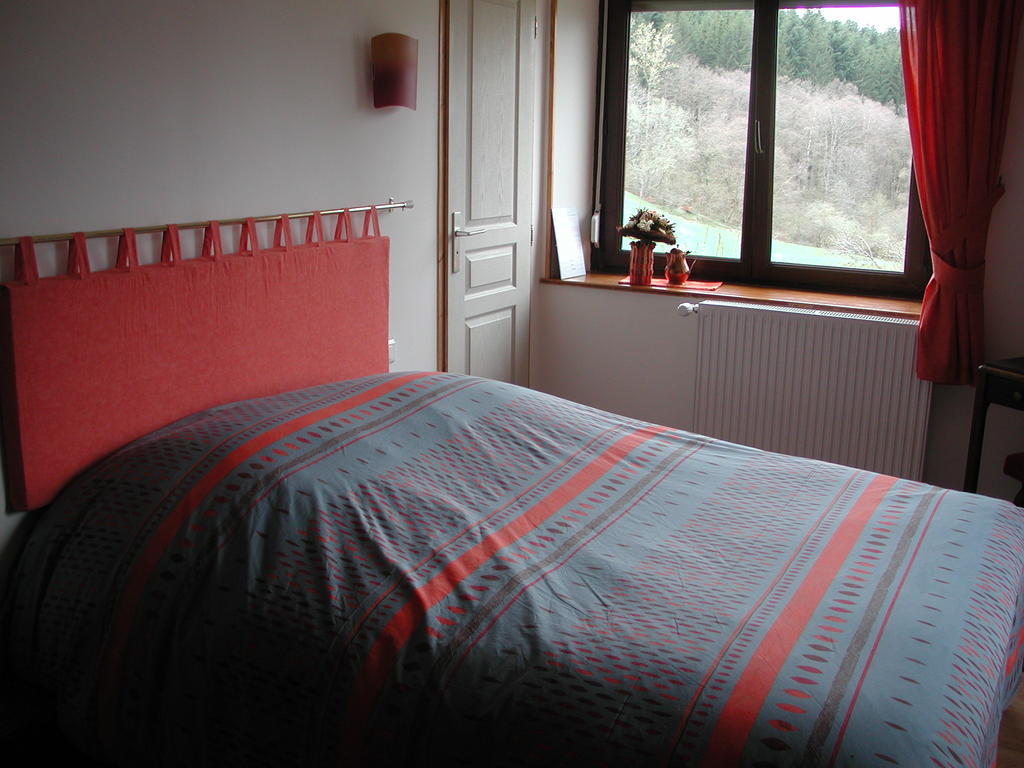 Chambres d'Hôtes L'Envol Vecoux Chambre photo